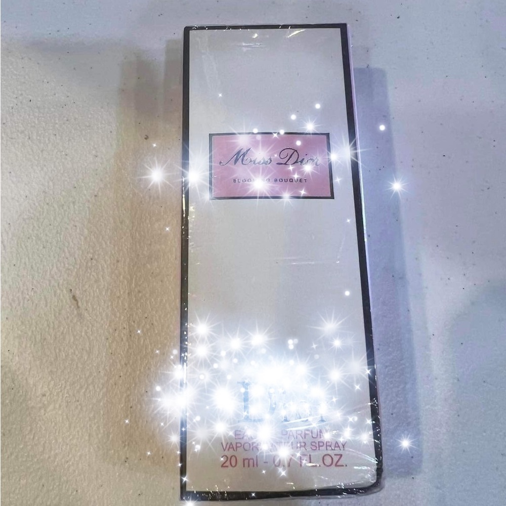Women Perfume $10